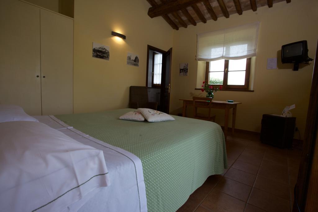 Bio Agriturismo Il Torrione 사투르니아 객실 사진